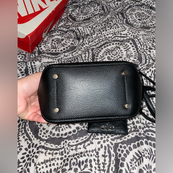 Kate Spade Bucket Bag and Cardholder - Picture 7 of 13